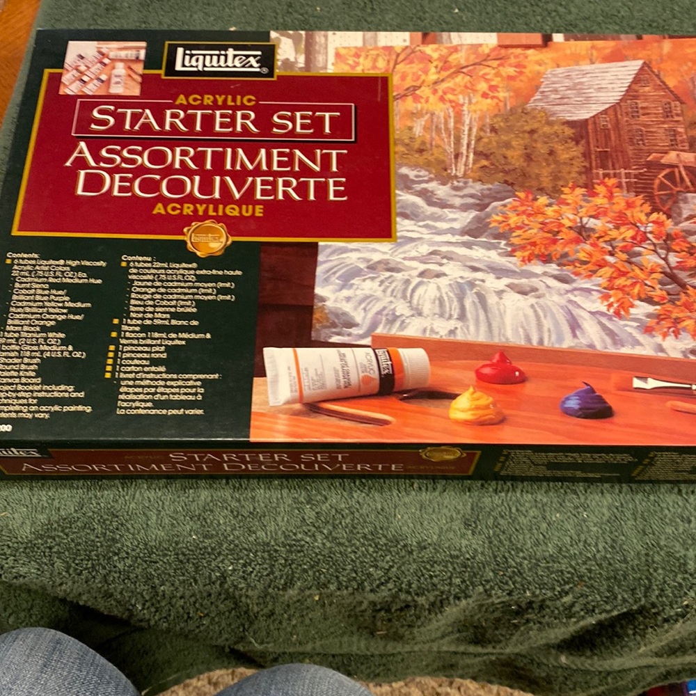 NWOT Liquitex Acrylic Starter Set